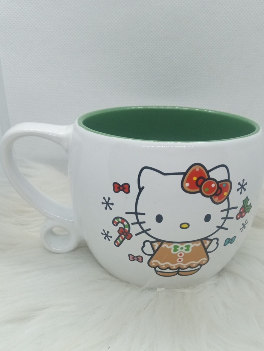 HELLO KITTY HOLIDAY MUG